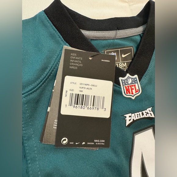 NWT Eagles Jalen Hurts home jersey and hat infant on field green black gift set - Picture 5 of 11